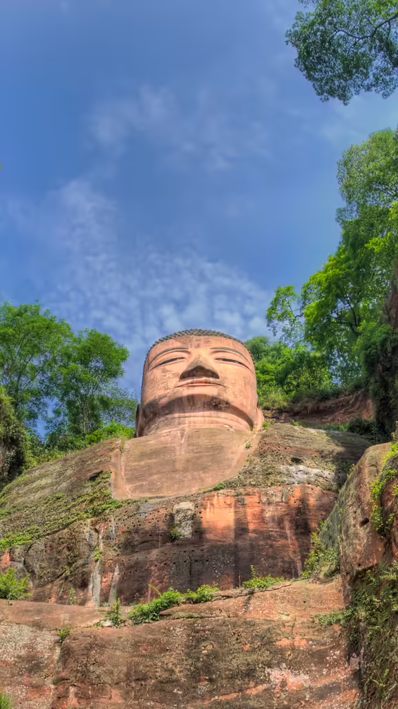 守护江河的佛像，乐山大佛, 四川, 中国